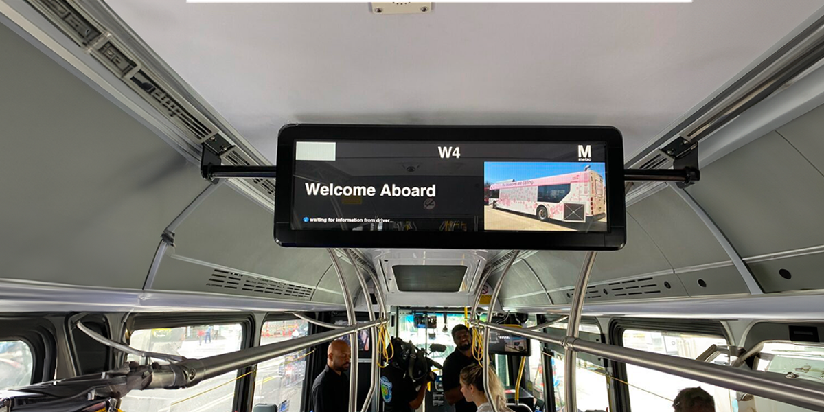 Monitor e touchscreen per veicoli