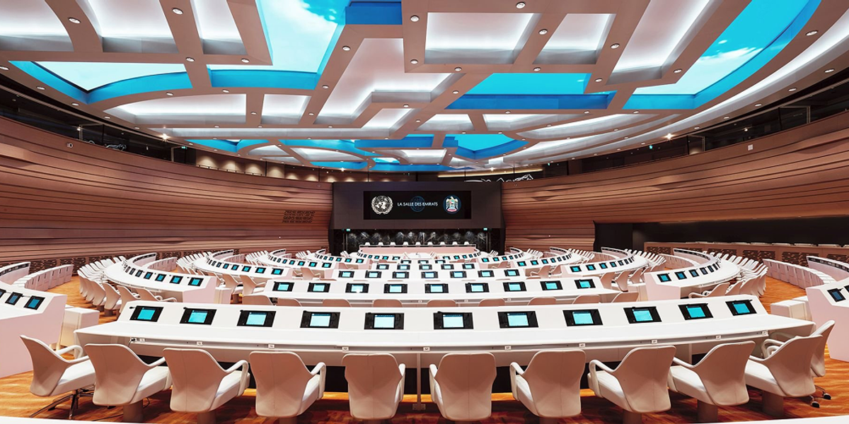 Display per sale riunioni e spazi per conferenze